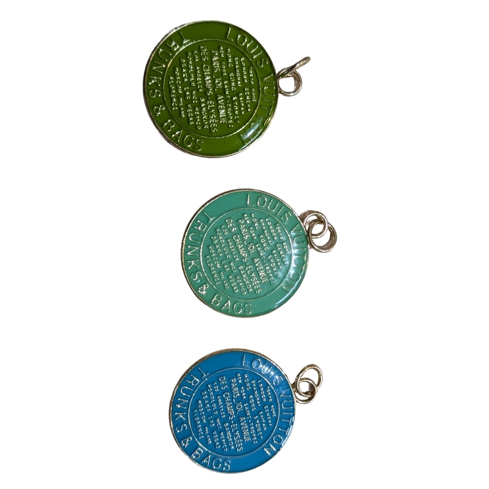Louis Vuitton Trunks & Bags Charm - Green 35 X 41mm - Picture 6 of 6